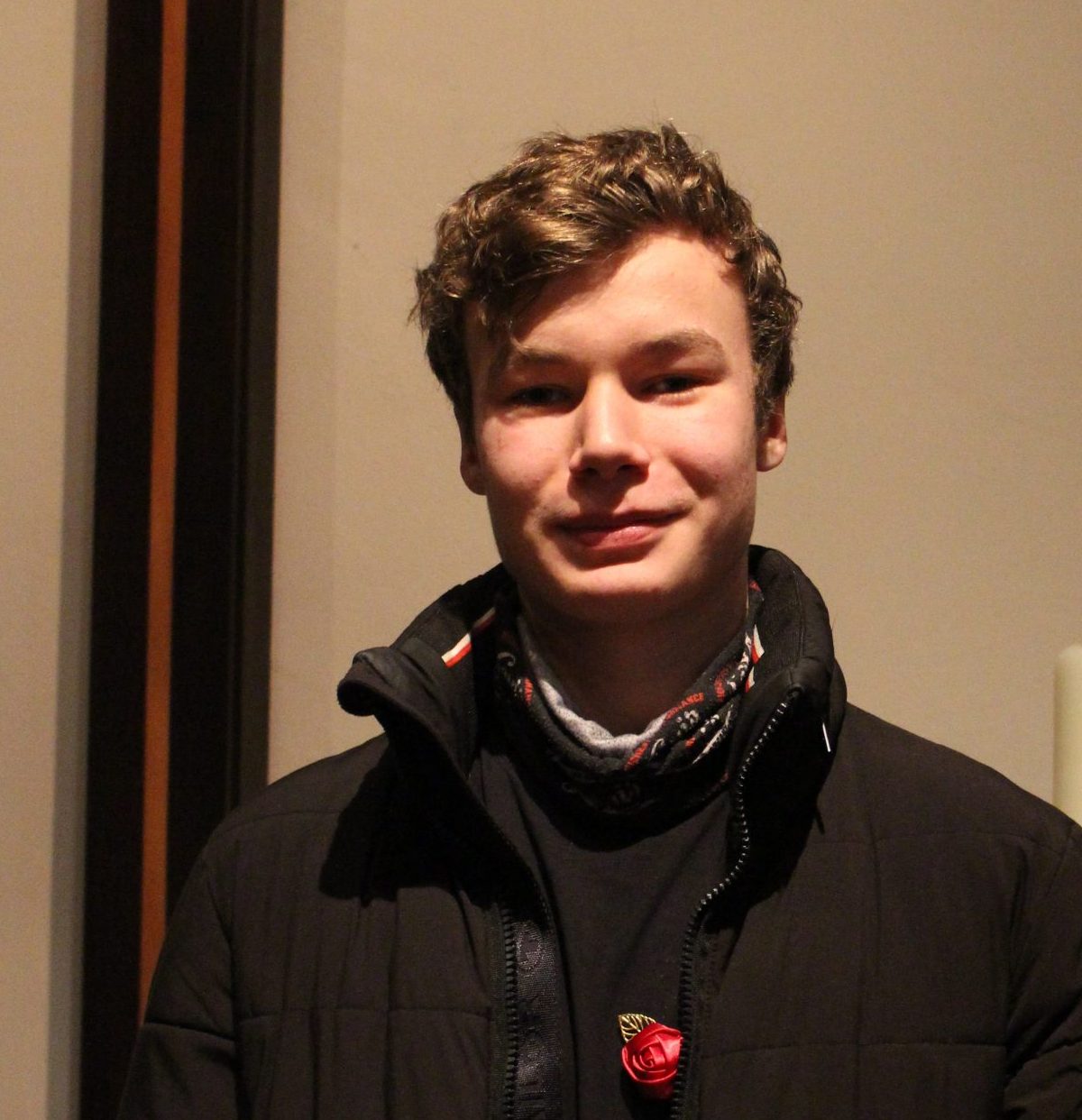 Fabian schaut seriös